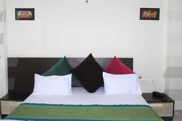 مبيت وإفطار Ankur Palace