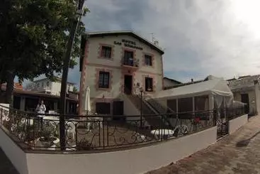 Hotel Hôtel Les Mimosas