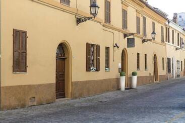 Szálloda Pensione Piemonte