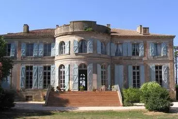 تختخواب و صبحانه Château De Clermontsavès