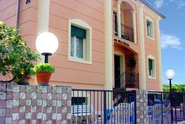 فندق Villa Grazia
