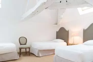 Aamiaismajoitus (B&B) Château De Pierreclos