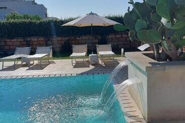 مبيت وإفطار Il Giardino Del Tiglio