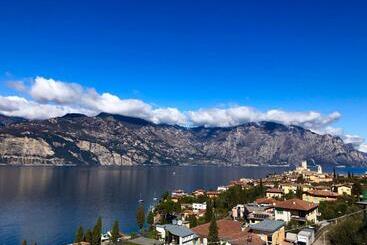 هتل Villa Emma Malcesine