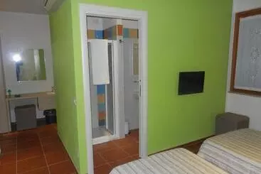 B&b Ad Hoc