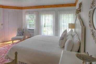 צימר Narragansett House