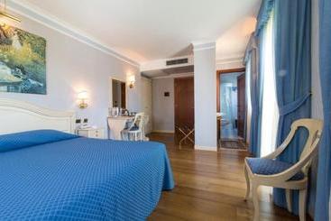 ホテル Albergo Da Nando