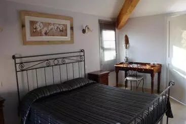 Hotelli Hôtel Camparellu