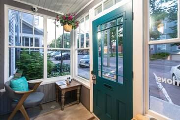 هتل Prince Street Suites