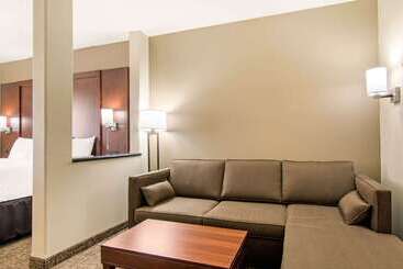 בית מלון כפרי Comfort Inn & Suites Independence