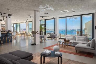 هتل Ola Adults Only