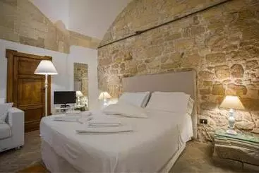 تختخواب و صبحانه Chiesa Greca Suites   Lecce Selection