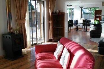 住宿加早餐  Umawtu Bed And Wine