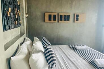 בית מלון כפרי Sea View Clay House