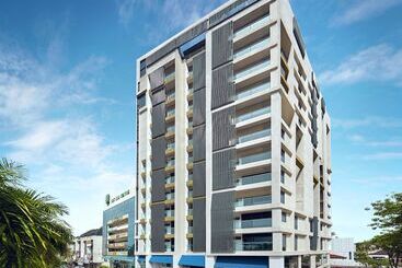 アパートメント Tropics Eight Suites