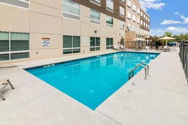 Отель Holiday Inn Express   Villa Rica, An Ihg