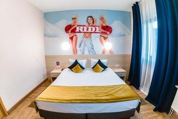 Boogelwoogel Bar&hotel Rosa Khutor