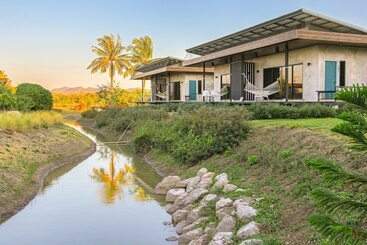 בית מלון כפרי White Knot Khao Yai