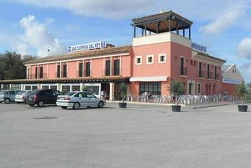 Отель Restaurante Campiña Del Rey