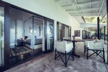 شقق خاصة سياحية Taru Villas River Cottage