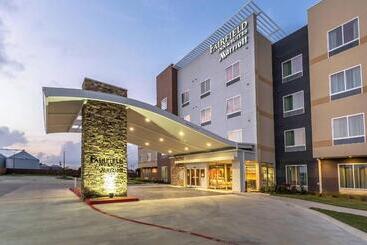 ホテル Fairfield Inn & Suites By Marriott Bay City, Texas