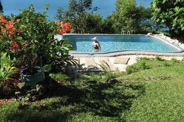 Hotel Seachange Lodge