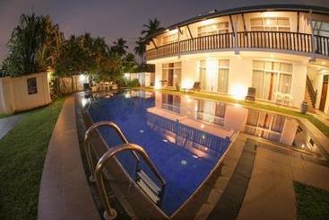 호텔 White Rose Beach Resort