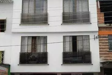 ホテル Zafiro Real