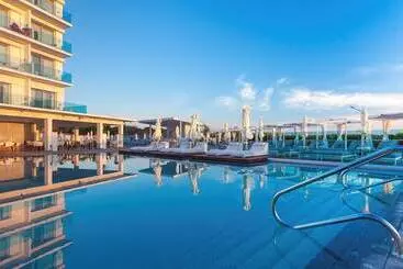 The Blue Ivy Hotel & Suites