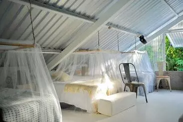هاستل Dreamcatcher Eco Lodge   Adults Only