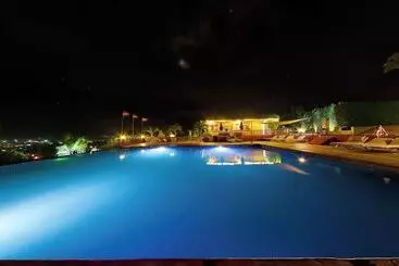 Hotel Golden Hill Parker