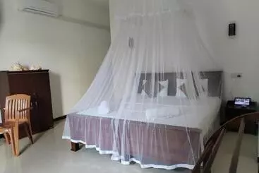 ホテル Leen Tangalle