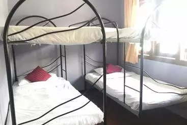 R&r Budget Inn  Hostel