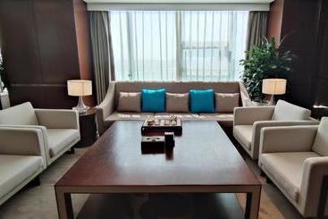 Отель Howard Johnson Xiangyu Plaza Linyi