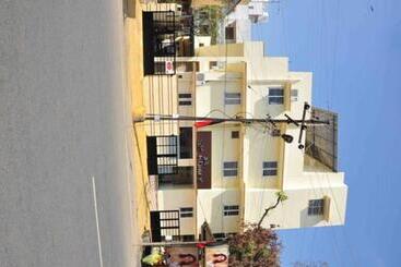 Hotel Sk Residency Unit 2