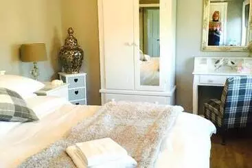 Lawson Cottage B&b