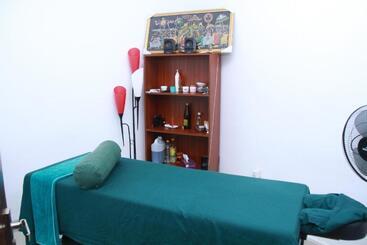 酒店 Sanu Lagoon Resort & Spa