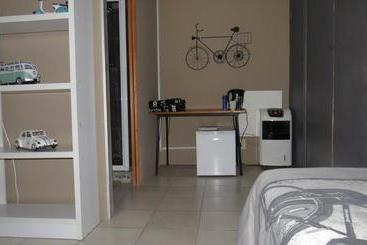 مبيت وإفطار De Vuur Guesthouse