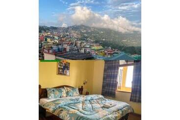 King Thai Hotel And Restaurant