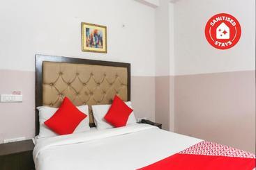 Oyo 709 Hotel Cross Winds