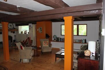 Bed and Breakfast La Grange Country Inn