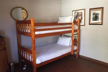 Bed and Breakfast Mountain Shadows Estate