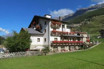 ホテル Albergo Castello