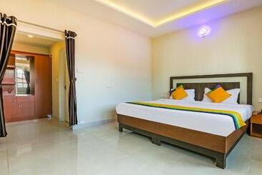 Itsy Hotels Kottaram Residency