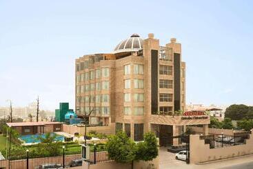 Hotel Ramada By Wyndham Dehradun Chakrata Road