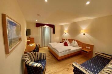 فندق Restaurant Gruber