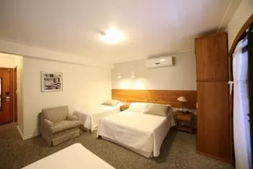 Hotelli Pousada Villa Capivary Campos Do Jordão