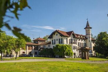 فندق Villa Val Lemme   Albergo Ristorante