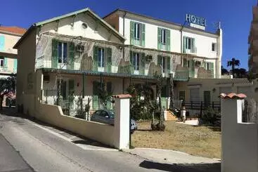 Hotel L Ilot Fleuri