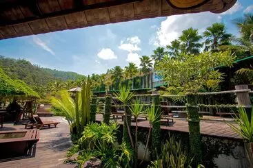 Hotel The Waterway Villa